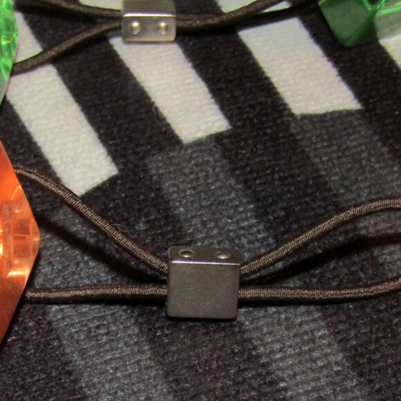 Auth Louis Vuitton Hair Cube Hair Tie Neon Green & Neon Orange Hair Tie with Bag - Picture 12 of 14